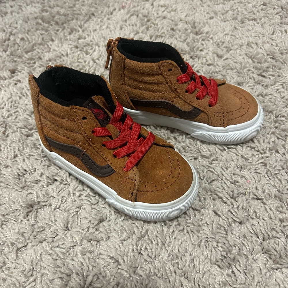Toddler vans size 5 like new